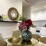 Casa Leonie Ocho Apartament *